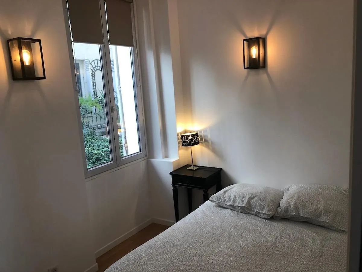 Appartement Loft 2 Bedroom Loft Effeil Tower Ac By Lcc Agency Parijs